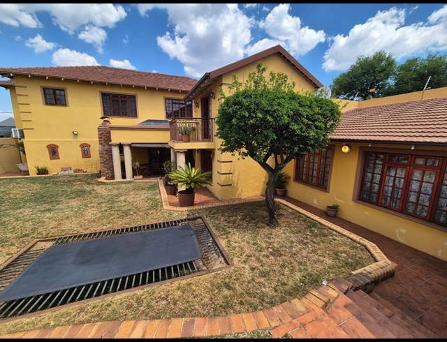 4 BEDROOM HOUSE FOR SALE IN LINMEYER